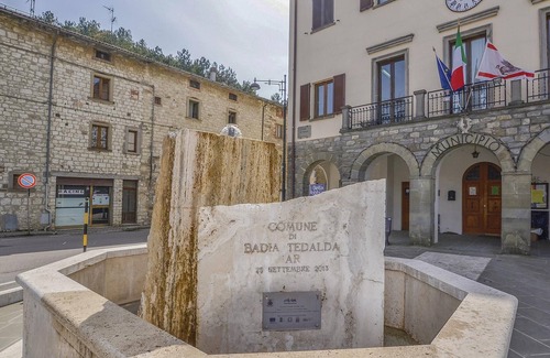 Badia Tedalda House | Inviting Country House with Pool near Badia Tedalda