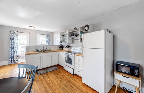 Castine House | Cozy Condo Retreat with Free WiFi in Downtown