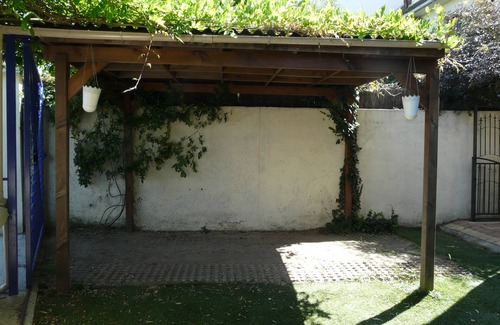 Meudon Apartment | Welcoming Studio with Bar, Pet & Child Friendly Amenities