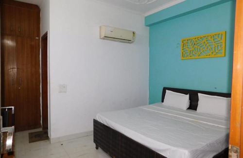 Baraula Hotel | Budget-Friendly Friends Home Stay with Breakfast & Child Care
