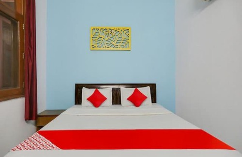 Baraula Hotel | Budget-Friendly Friends Home Stay with Breakfast & Child Care