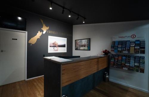 Hastings Hotel | Pet-Friendly Frimley Lodge Motel with Pool & Kitchen Access
