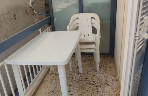 Akrogialion Apartment | Frinda, studio next to the sea