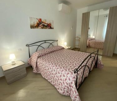 Lake Bracciano Apartment | Oceanfront Fringiulì House: Guest Rated 9.2 with Pool