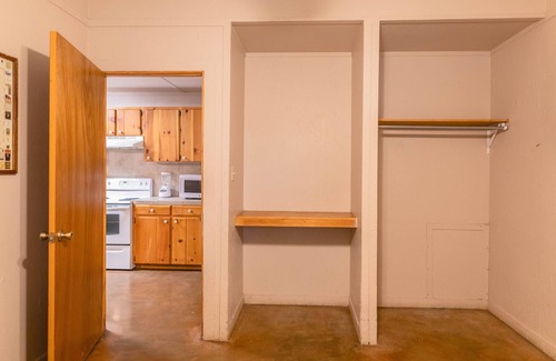 Sabinal Cabin | Convenient Frio Country Resort - Steps from the River!