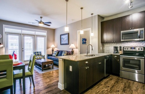 Frisco Apartment | Modern Frisco 2 Bedroom Apartment Near Stonebriar Mall