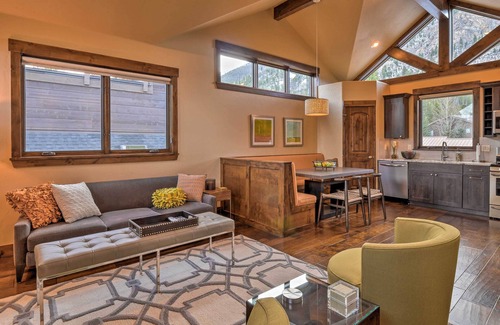 Frisco Condo | Frisco Condo with Rooftop Deck & 360 Mountain Views