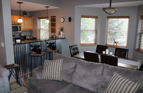 Frisco Condo | Elevated Frisco Condo with Loft, Hot Tub & Prime Location