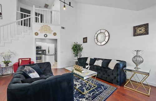 Frisco House | Frisco Downtown Gem - Green Belt Escape
