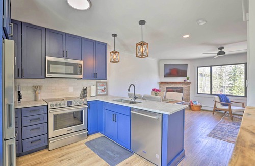 Frisco House | Cozy Frisco Townhome: Walk to Main Street & Enjoy Spa!