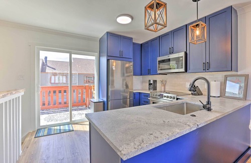 Frisco House | Cozy Frisco Townhome: Walk to Main Street & Enjoy Spa!