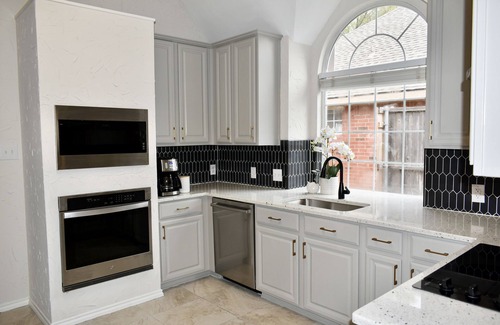 Frisco House | Frisco's Newly Renovated Oasis with Ocean View & Spa