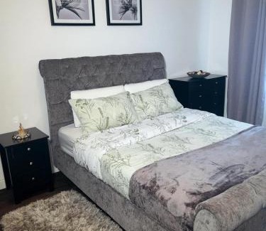 North End Apartment | Inviting Frobisher Apartment: Family-Friendly Retreat