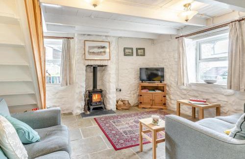 Llangennith House | Inviting Frog Cottage: A Pet and Child-Friendly Retreat