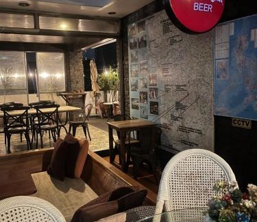 Ermita Night District Hotel | FROG HOTEL malate