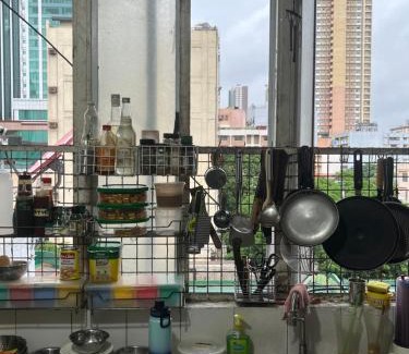 Ermita Night District Hotel | FROG HOTEL malate