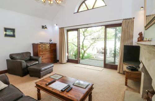 Biddulph House | Family-Friendly Frog Meadow Barn: Rated 9.6/10 by Guests