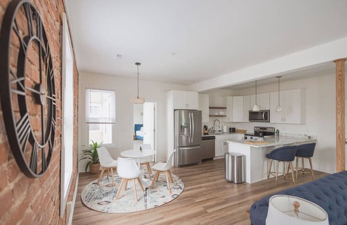 Martinsburg Apartment | Frogmore Cottage- one bedroom apartment
