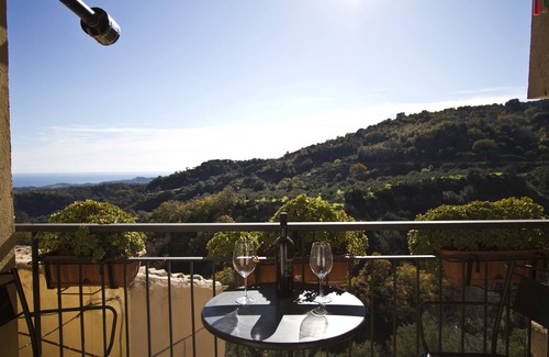 Badolato House | Explore Badolato Borgo e Mare: Oceanfront Bliss Awaits