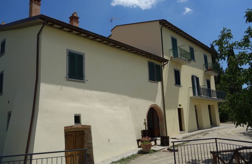 Sansepolcro House | Scenic Getaway: Admire Valtiberina from Piero Hill