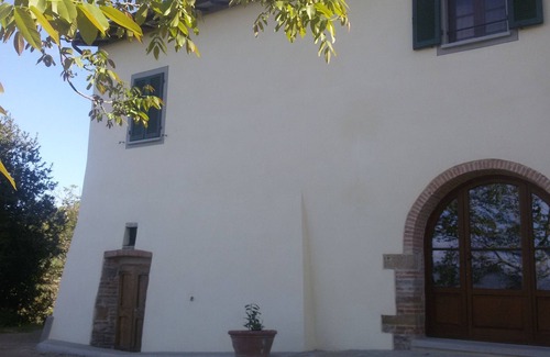 Sansepolcro House | Scenic Getaway: Admire Valtiberina from Piero Hill