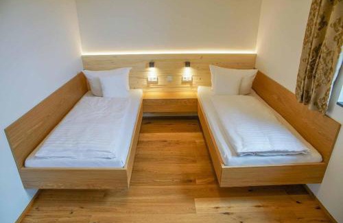 Bohmzwiesel House | Explore Family-Friendly Comfort at FrongaHOF - 4 Stars!
