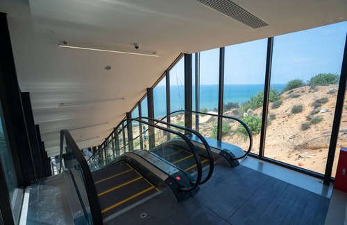 Suoi Nuoc Beach Apartment | Discover Front Beach Condotel Apec Mandala Mui Ne 2023