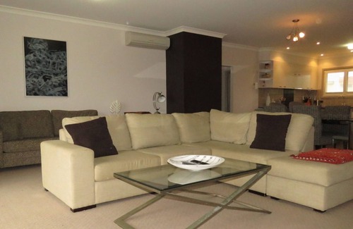 South West Rocks Apartment | Scenic Front Creek Unit 3 with Oceanfront Views