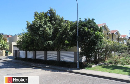 South West Rocks Apartment | Scenic Front Creek Unit 3 with Oceanfront Views