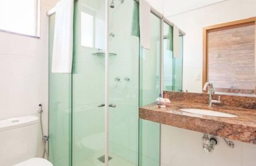 Padre Eustaquio Hotel | Budget-Friendly Stay at Front Hotel Expominas with Breakfast