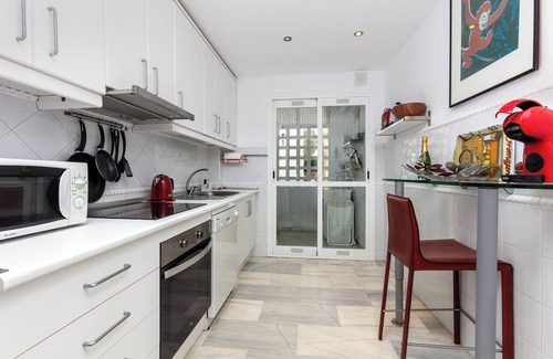 Guadalmina Apartment | Premier Golf Apartment with Ocean View in Marbella