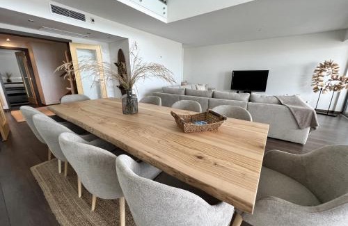 Costa de Caparica Apartment | Oceanfront Penthouse with Stunning Sea Views in Caparica
