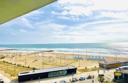 Costa de Caparica Apartment | Oceanfront Penthouse with Stunning Sea Views in Caparica