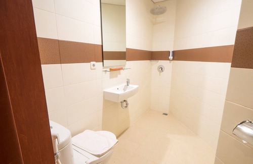 Jayapura Hotel | Discover Front One Hotel Jayapura: Family-Friendly Retreat