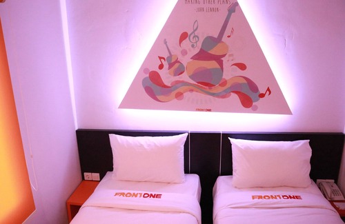Semarang Hotel | Budget-Friendly Stay at Front One Inn Semarang for Families