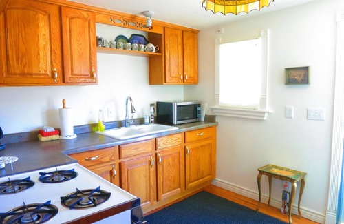 Central City House | Cozy Front Range Cottage with Pool & Pet-Friendly Comfort