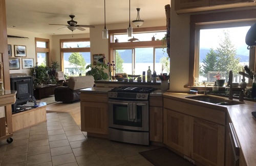 Seward House | Front Row Bed and Breakfast: Rated 9.6, Spa & Restaurant Included