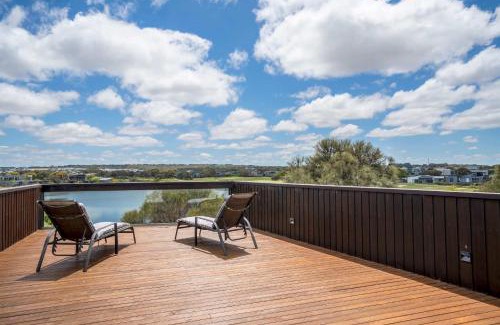 Torquay House | Front Row Golf & Lake Views Luxe Coastal Retreat
