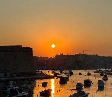 Kalkara Bed & Breakfast | Front Row Malta - Rooftop Terrace & Sea Views of Valletta & Grand Harbour