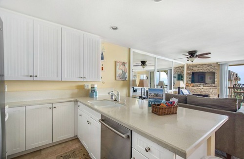 Oceanside Condo | Oceanfront Studio with Luxurious Remodel - E210 North Coast Village