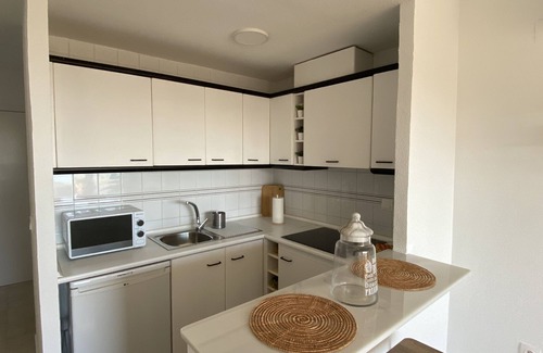 Mil Palmeras Apartment | Beachfront Studio with Pool & Ocean View - Rated 10/10