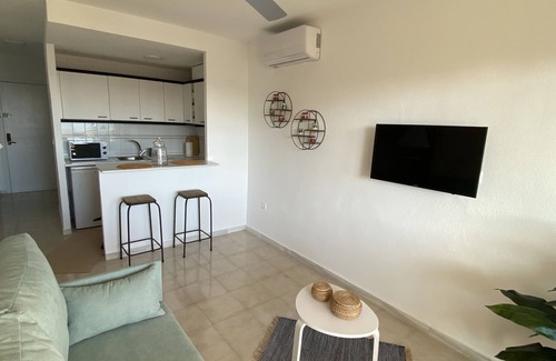 Mil Palmeras Apartment | Beachfront Studio with Pool & Ocean View - Rated 10/10