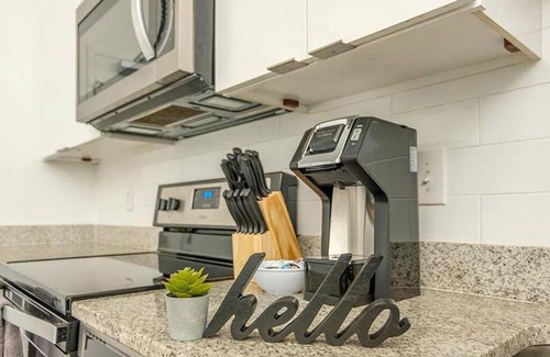 Hillsboro West End Apartment | Family-Friendly Fairfax Flats in West End, Nashville