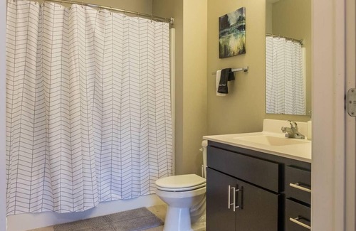 Nicollet Island Apartment | Frontdesk | Hip + Open 1BR Apt near the River