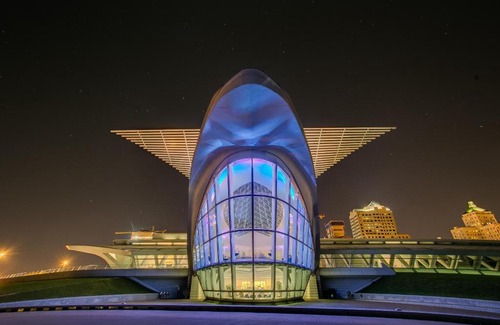 Lower East Side Apartment | Discover FRONTDESK Rhythm Apts in Vibrant Lower East Side