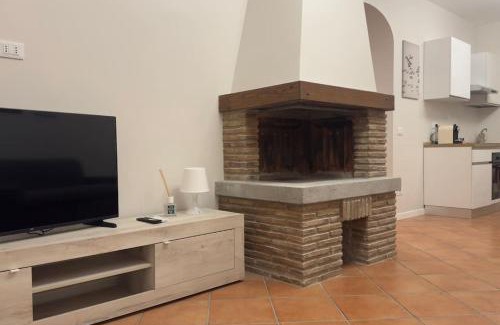 Lake Bracciano Apartment | Beautiful Lakeside Retreat in Historic Center - La Casa del Lago