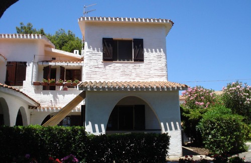 Sarroch House | Ocean View Retreat at Fronte Mare with Spa & Pool Access