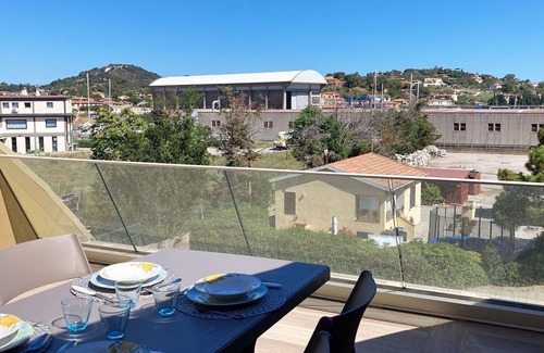 Portoferraio Apartment | Cozy Fronte Mare Suites with Kitchen & Breakfast Included