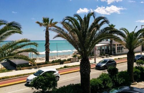 Porto Sant'Elpidio Bed & Breakfast | Oceanfront Retreat at fronteMare faleria1 – Guest Rated 8/10