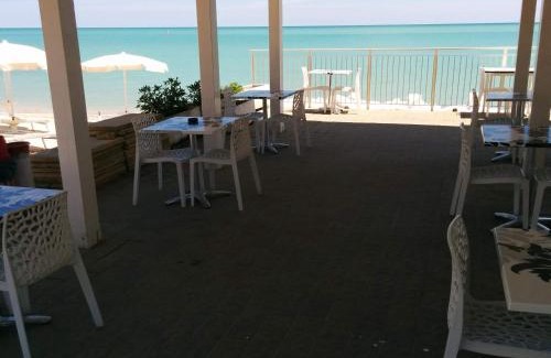 Porto Sant'Elpidio Bed & Breakfast | Oceanfront Retreat at fronteMare faleria1 – Guest Rated 8/10